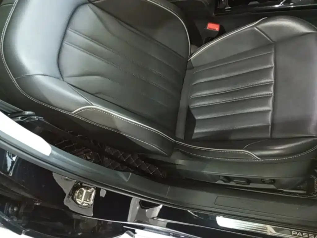 Volkswagen Passat — фото 25