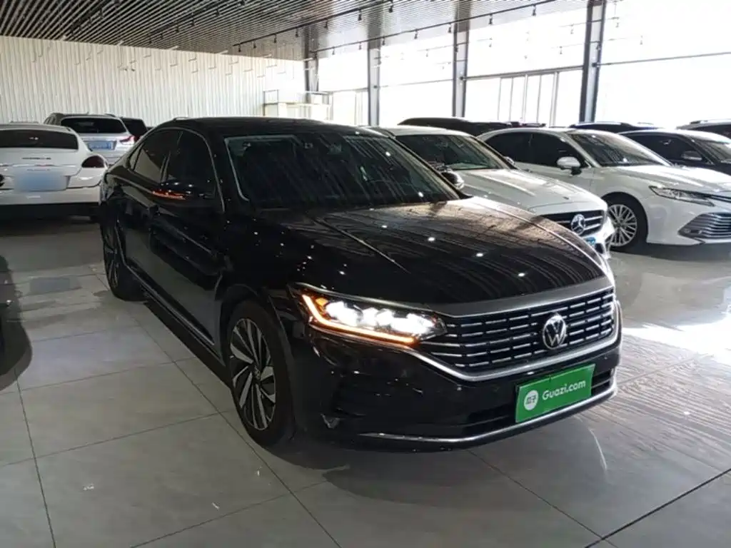Volkswagen Passat — фото 4