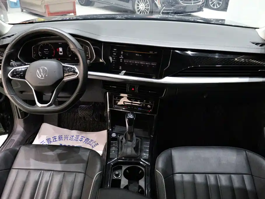 Volkswagen Passat — фото 10