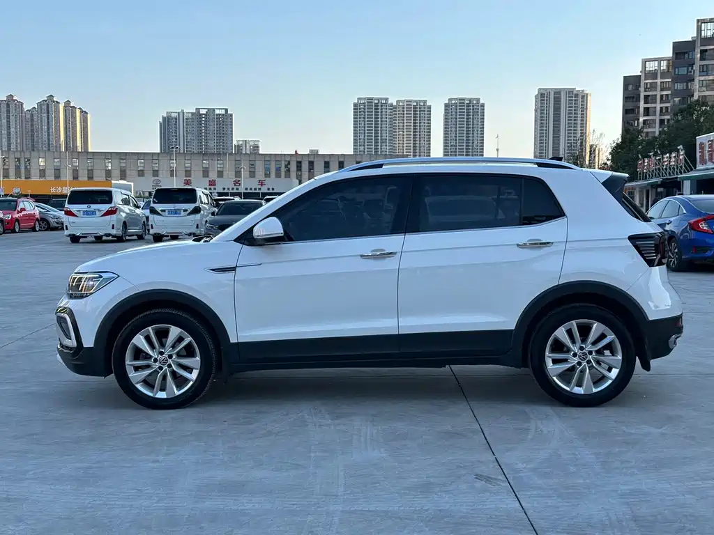 Volkswagen T-Cross — фото 7