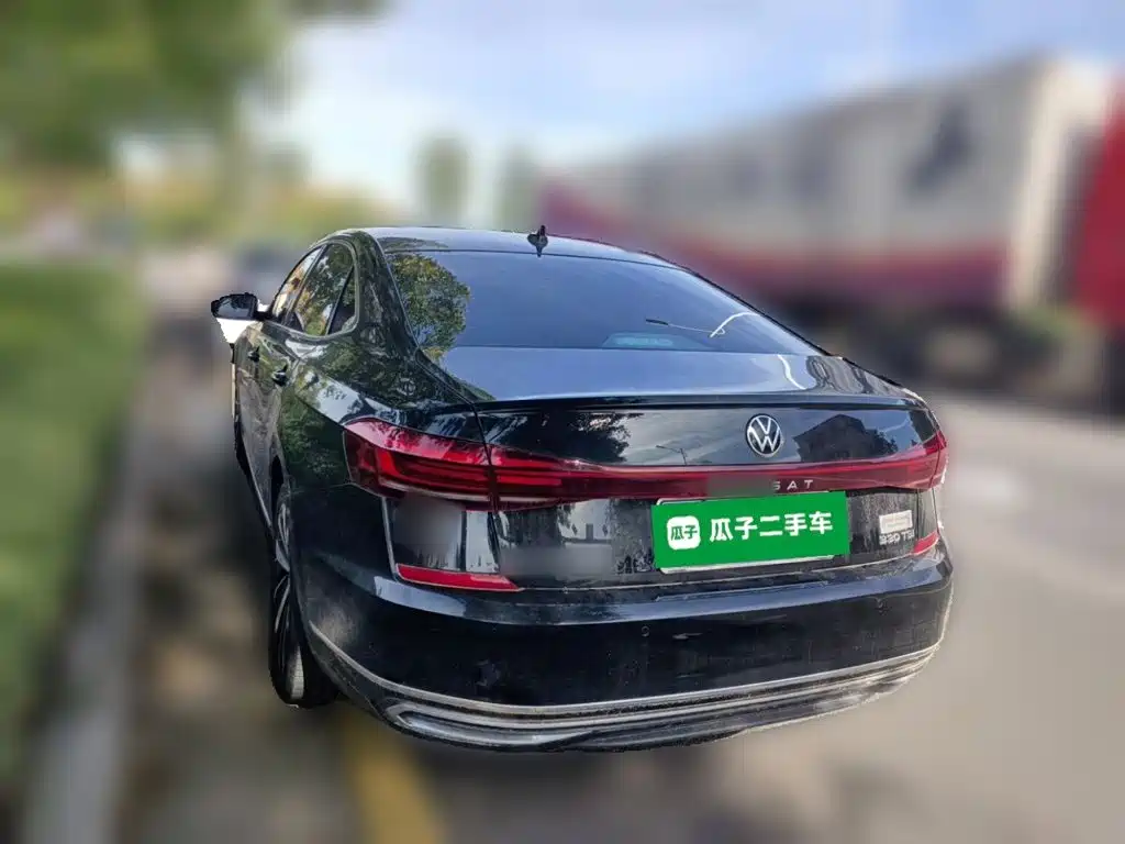 Volkswagen Passat — фото 4