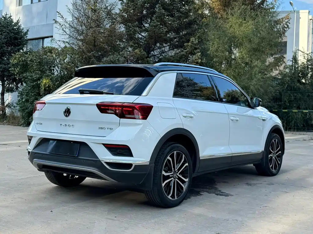 Volkswagen T-Roc — фото 5