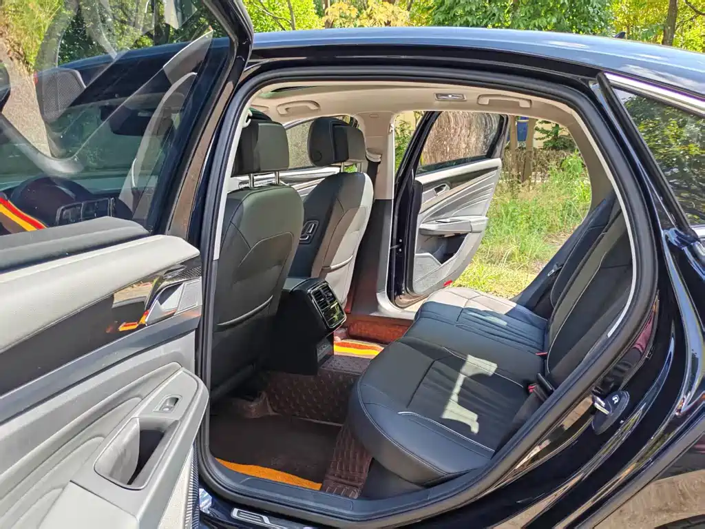 Volkswagen Passat — фото 5