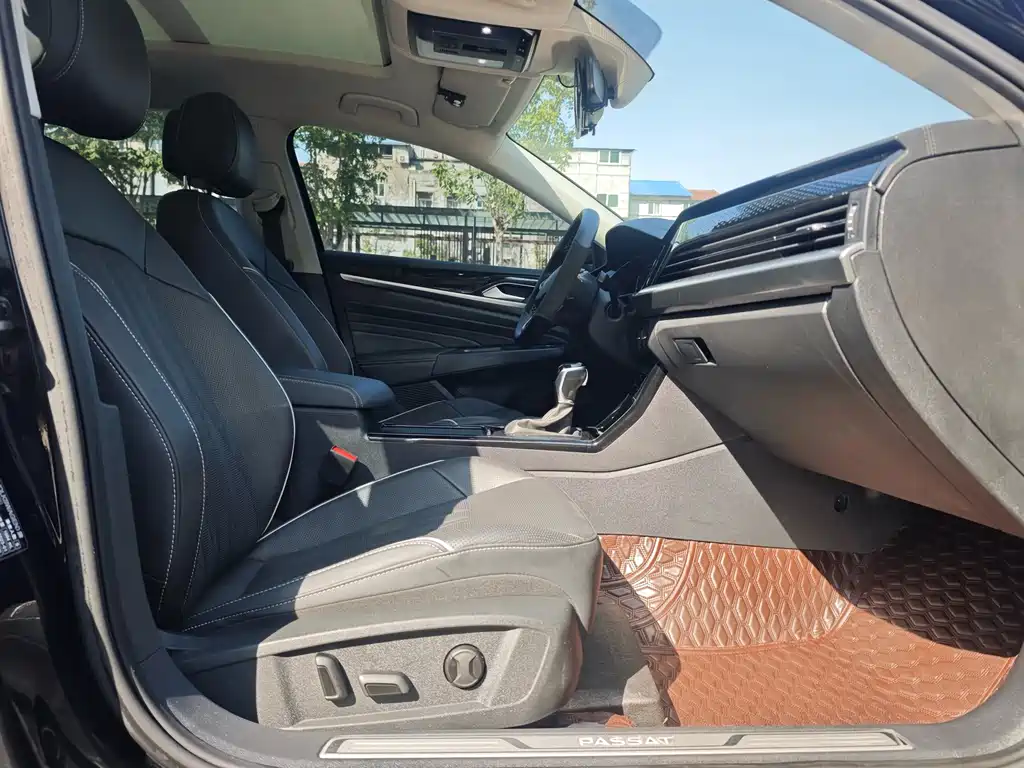 Volkswagen Passat — фото 9