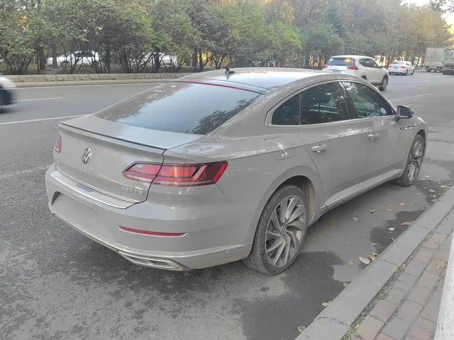 Volkswagen CC — фото 3