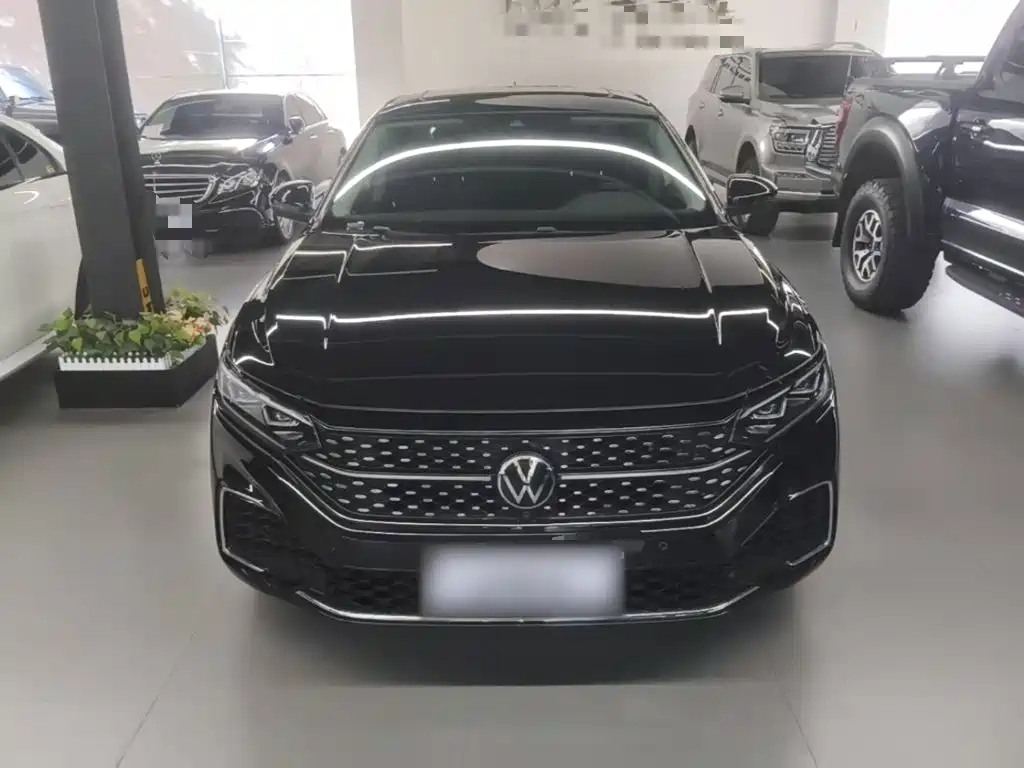 Volkswagen Passat — фото 3
