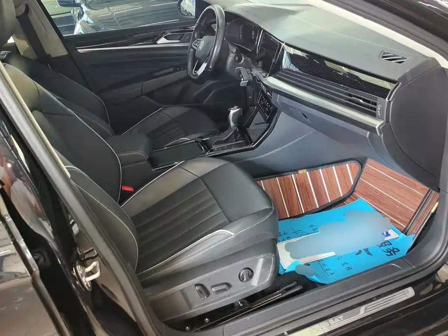 Volkswagen Passat — фото 8