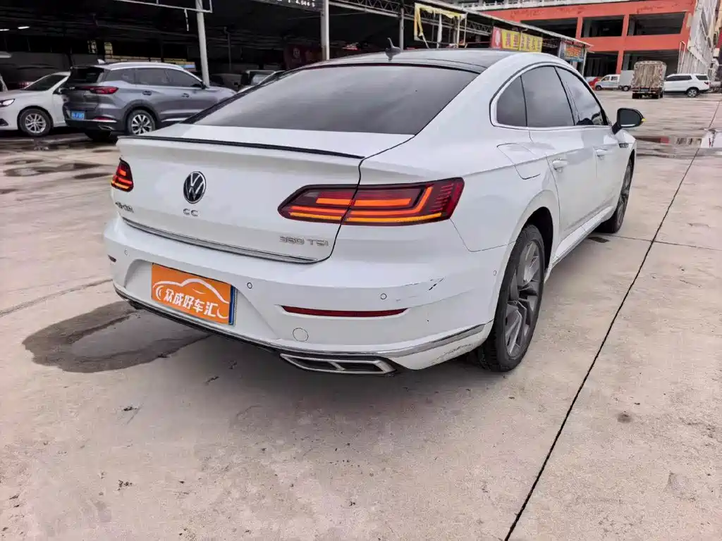 Volkswagen CC — фото 7