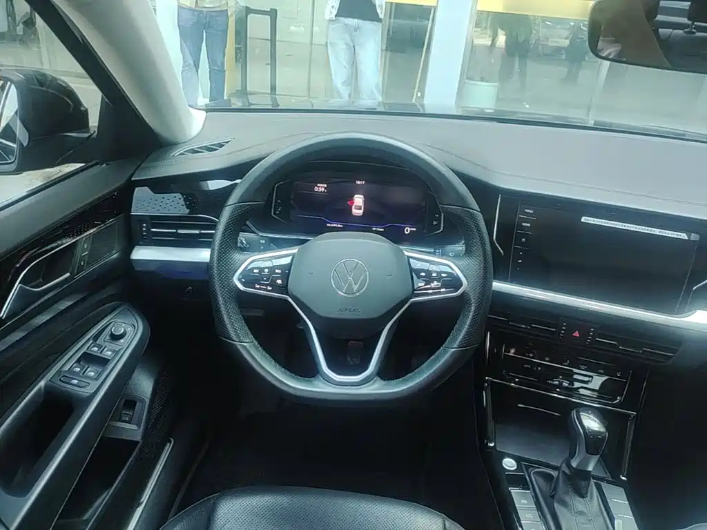 Volkswagen Passat — фото 11