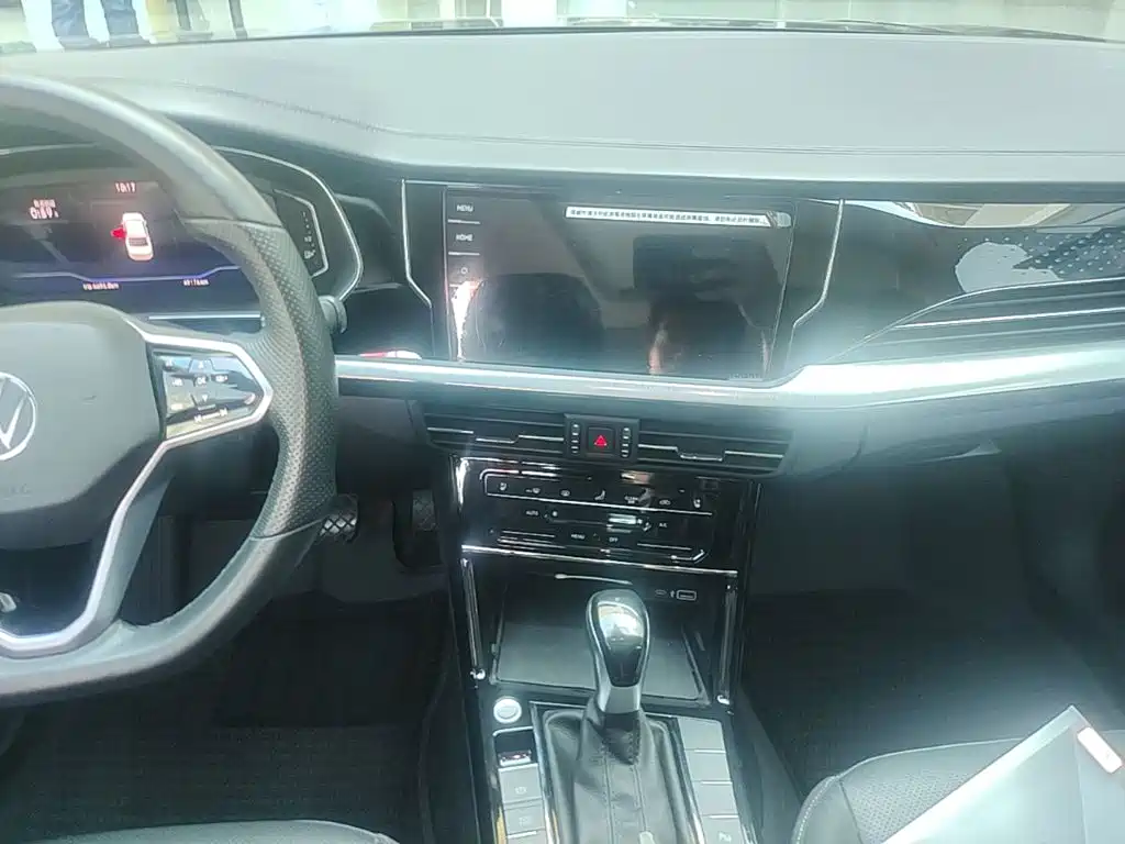 Volkswagen Passat — фото 13