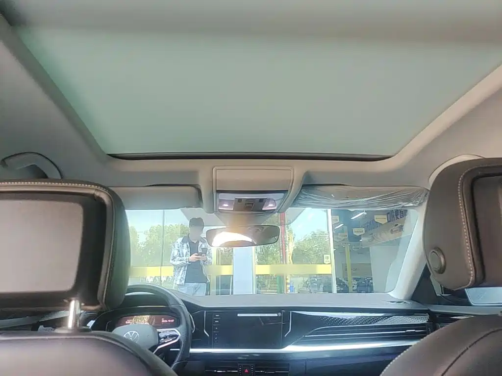 Volkswagen Passat — фото 18