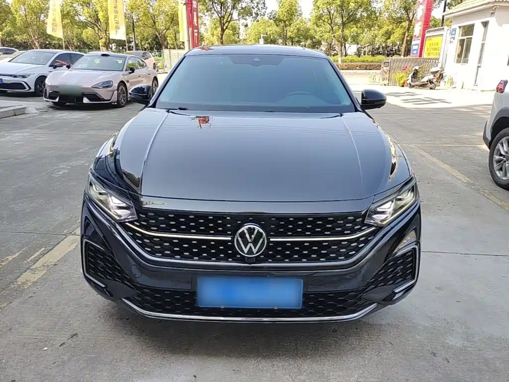 Volkswagen Passat — фото 3