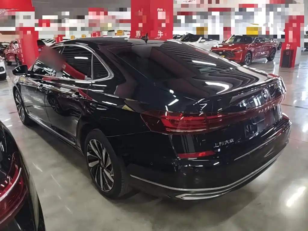 Volkswagen Passat — фото 5