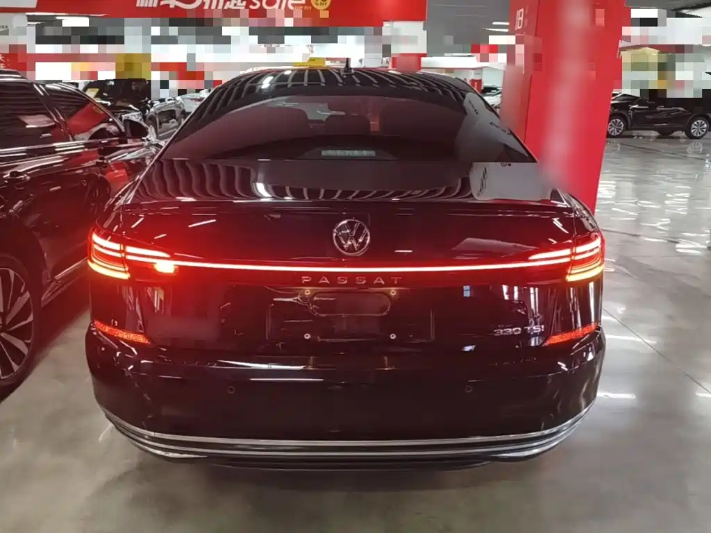 Volkswagen Passat — фото 6