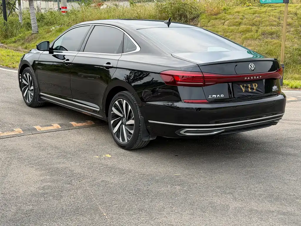 Volkswagen Passat — фото 2
