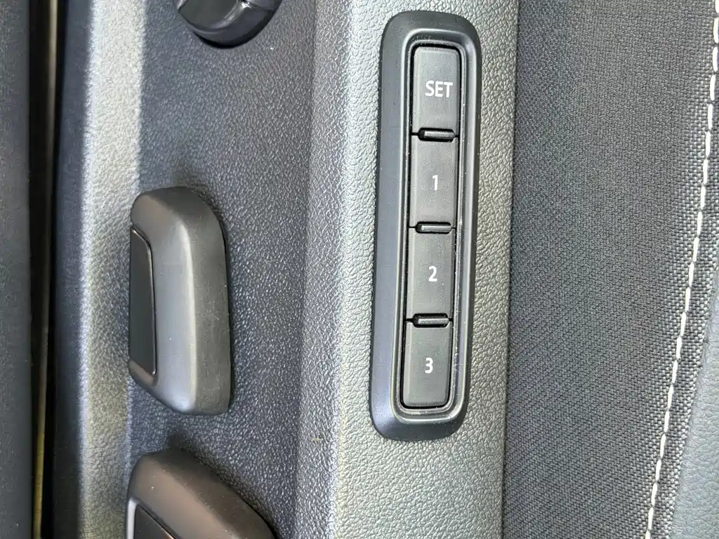Volkswagen Passat — фото 11