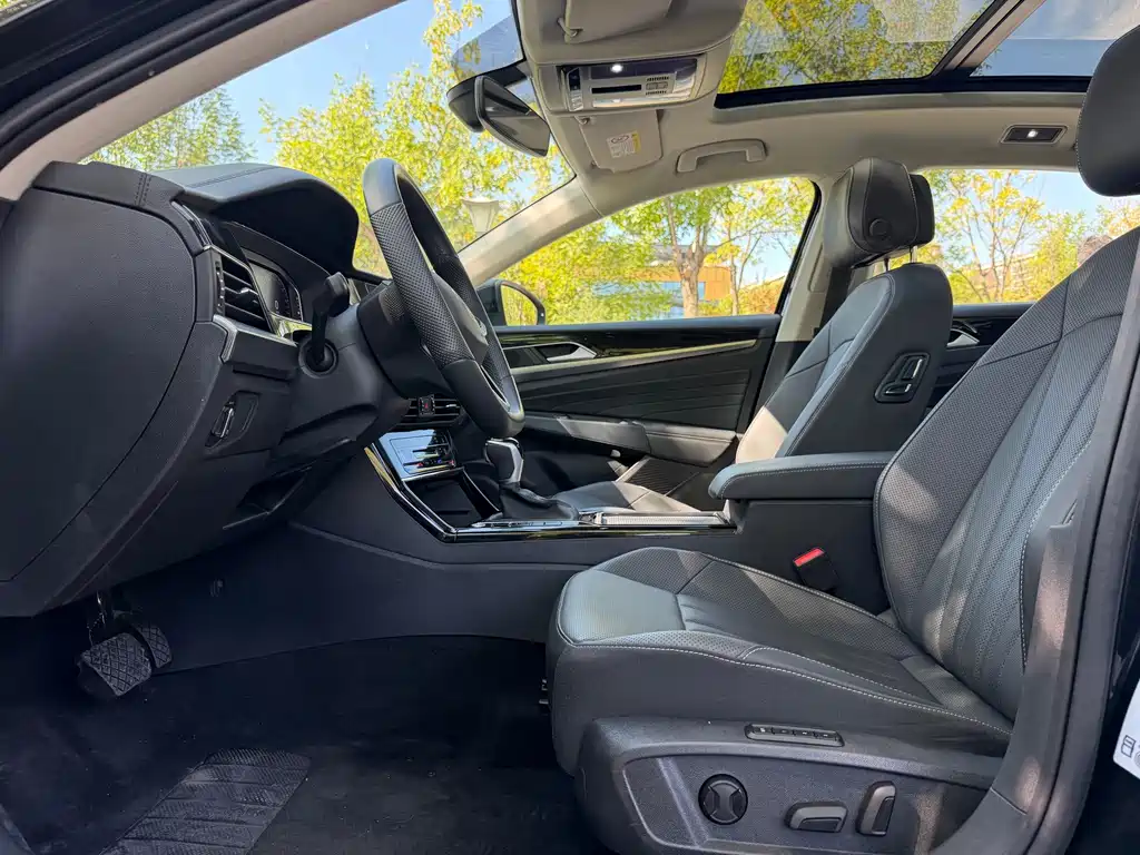 Volkswagen Passat — фото 9
