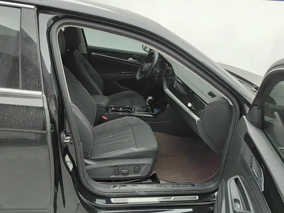 Volkswagen Passat — фото 8