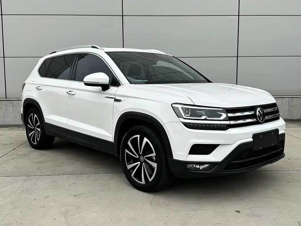 Volkswagen Tharu — фото 3