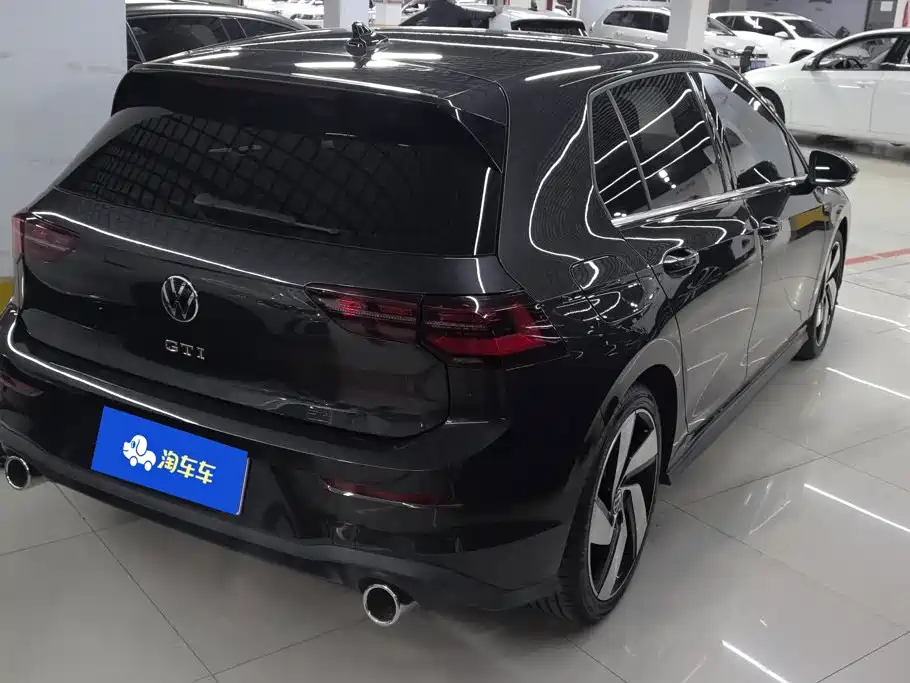 Volkswagen Golf GTI — фото 3