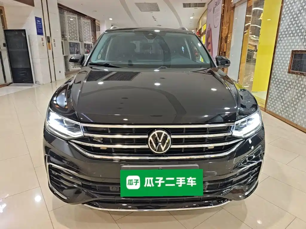 Volkswagen Tiguan L — фото 3