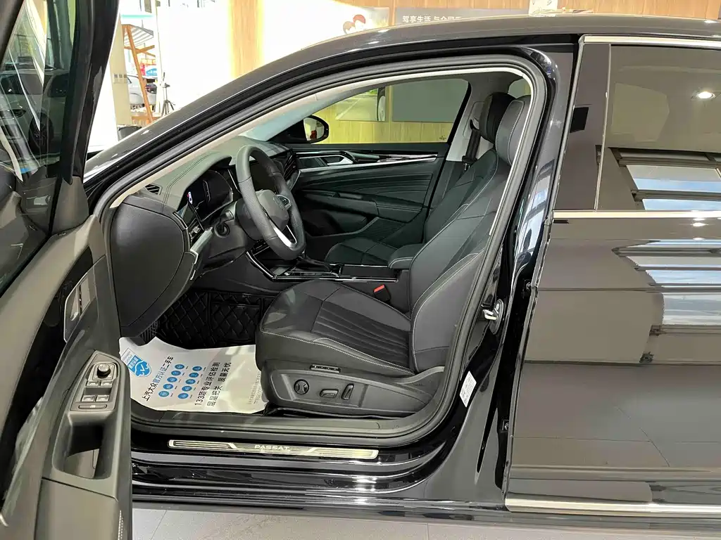 Volkswagen Passat — фото 8