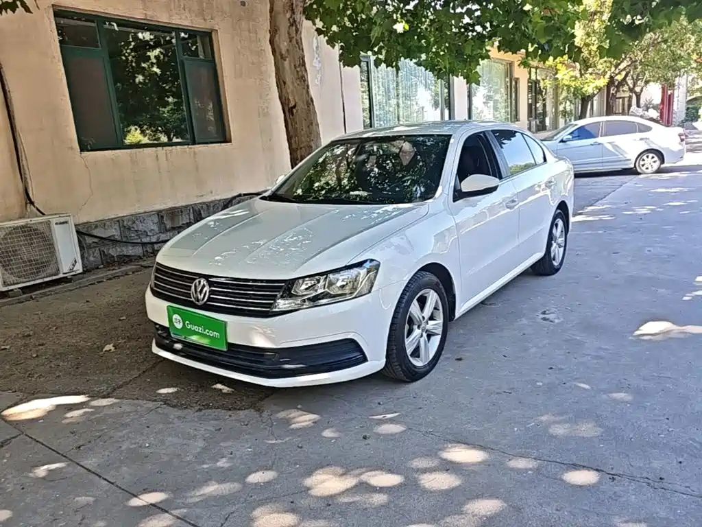 Volkswagen Lavida — фото 2