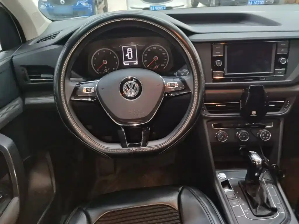 Volkswagen Tharu — фото 11