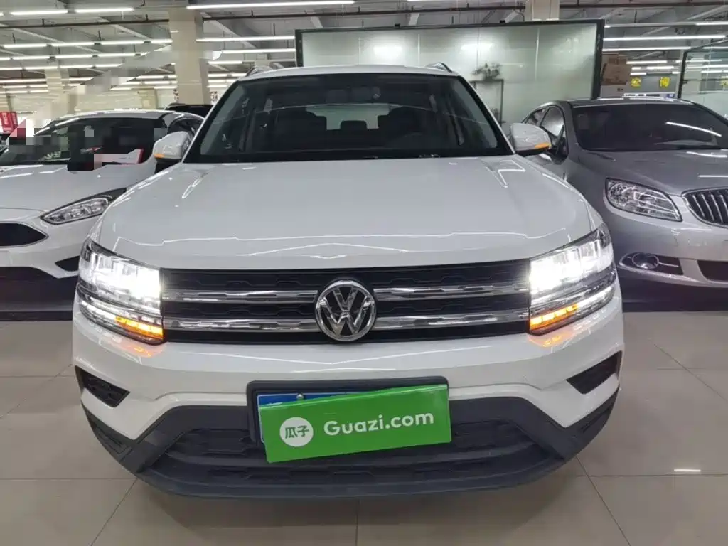 Volkswagen Tharu — фото 3
