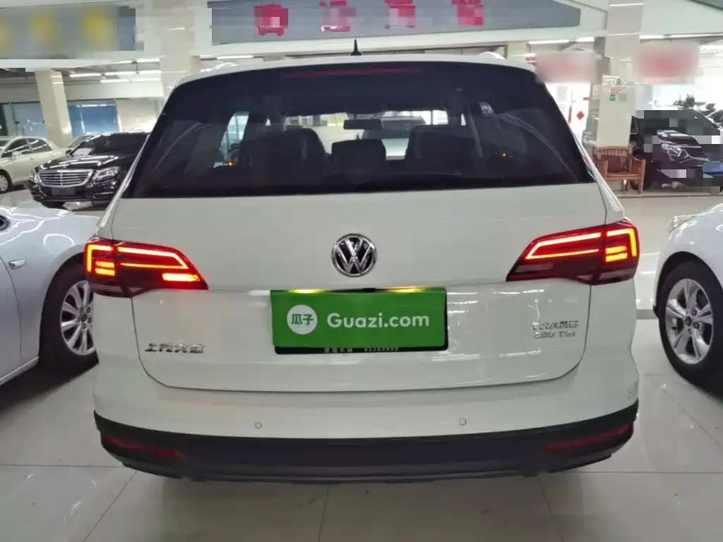 Volkswagen Tharu — фото 6