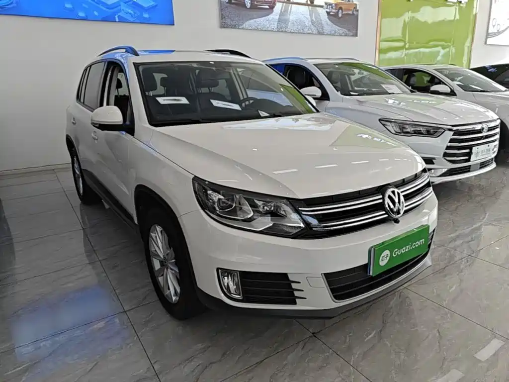 Volkswagen Tiguan — фото 4