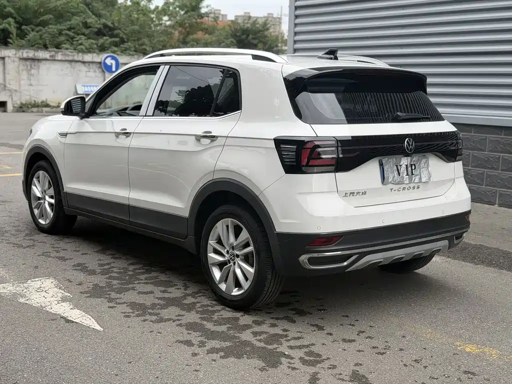 Volkswagen T-Cross — фото 5