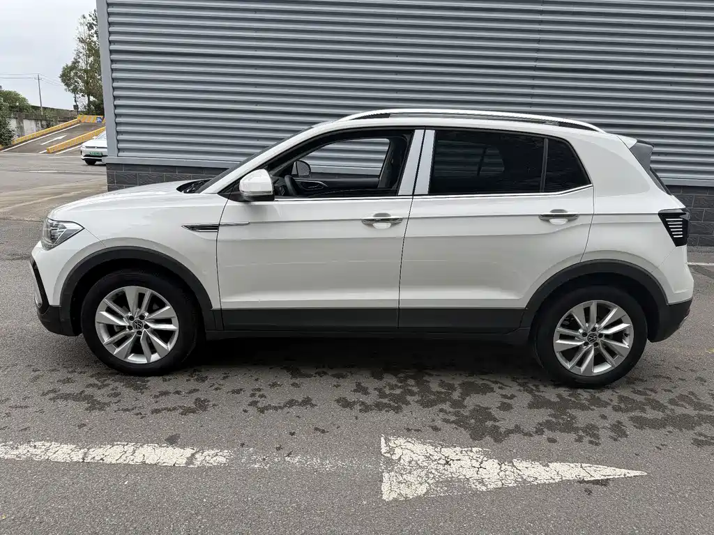 Volkswagen T-Cross — фото 6