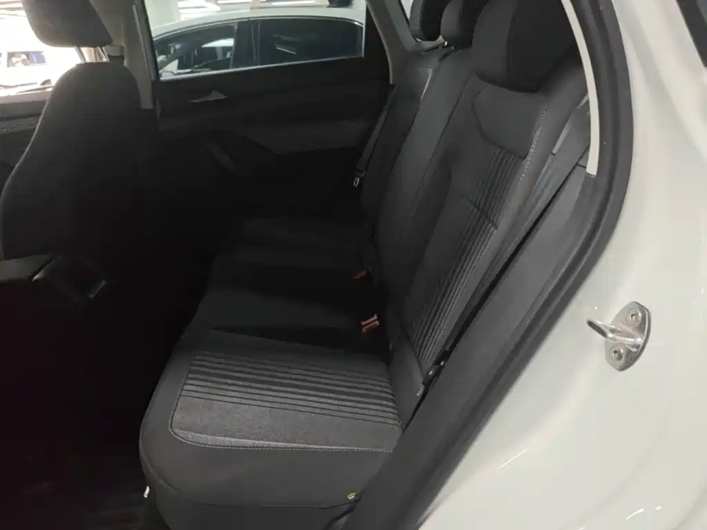 Volkswagen Tharu — фото 17