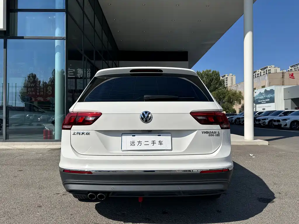 Volkswagen Tiguan L — фото 13