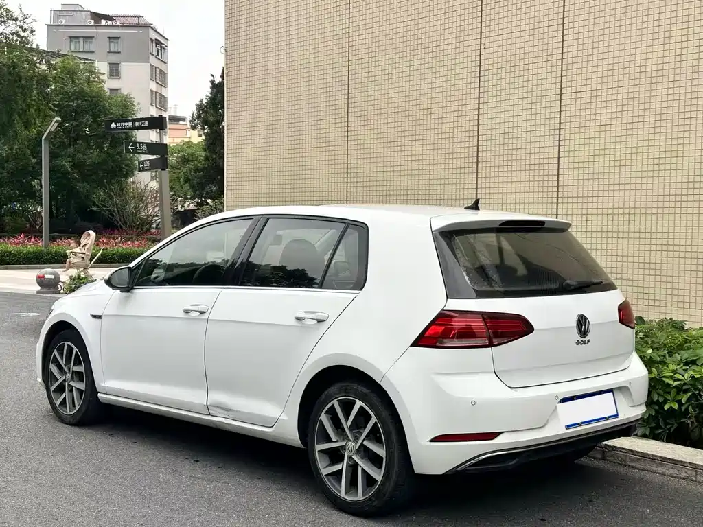 Volkswagen Golf — фото 4