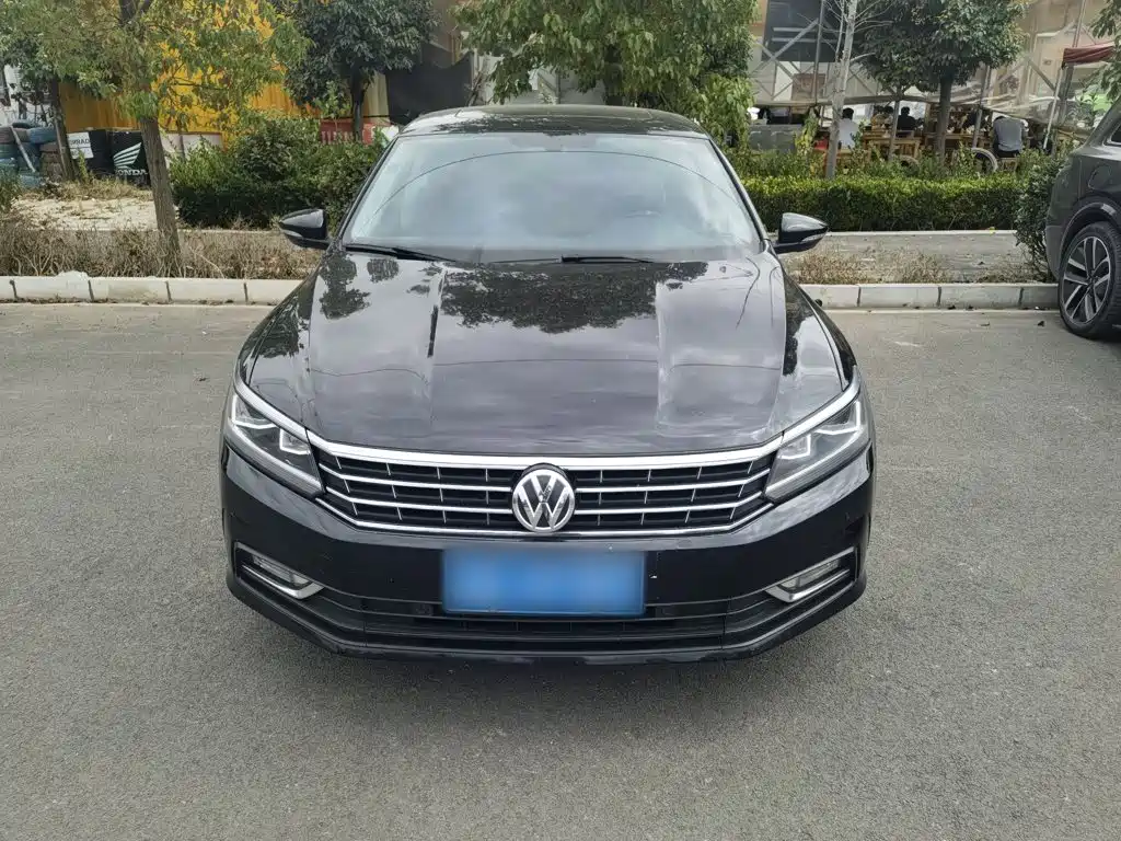 Volkswagen Passat — фото 3