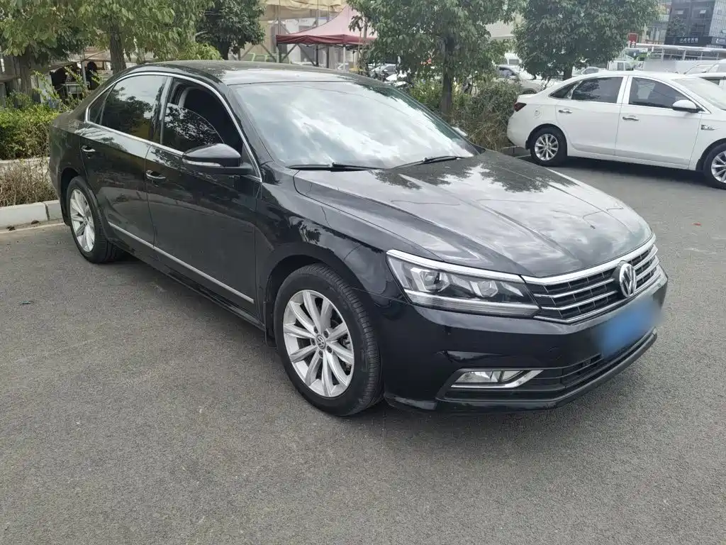 Volkswagen Passat — фото 4