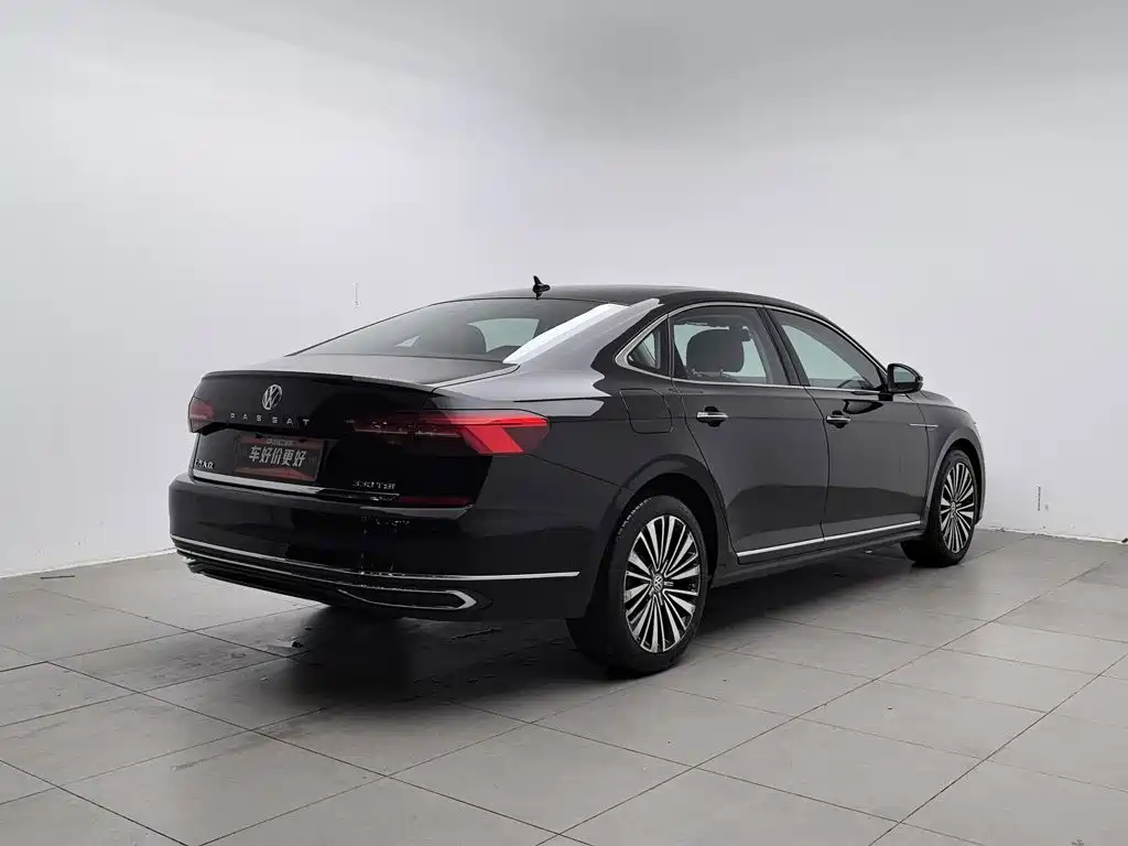 Volkswagen Passat — фото 2