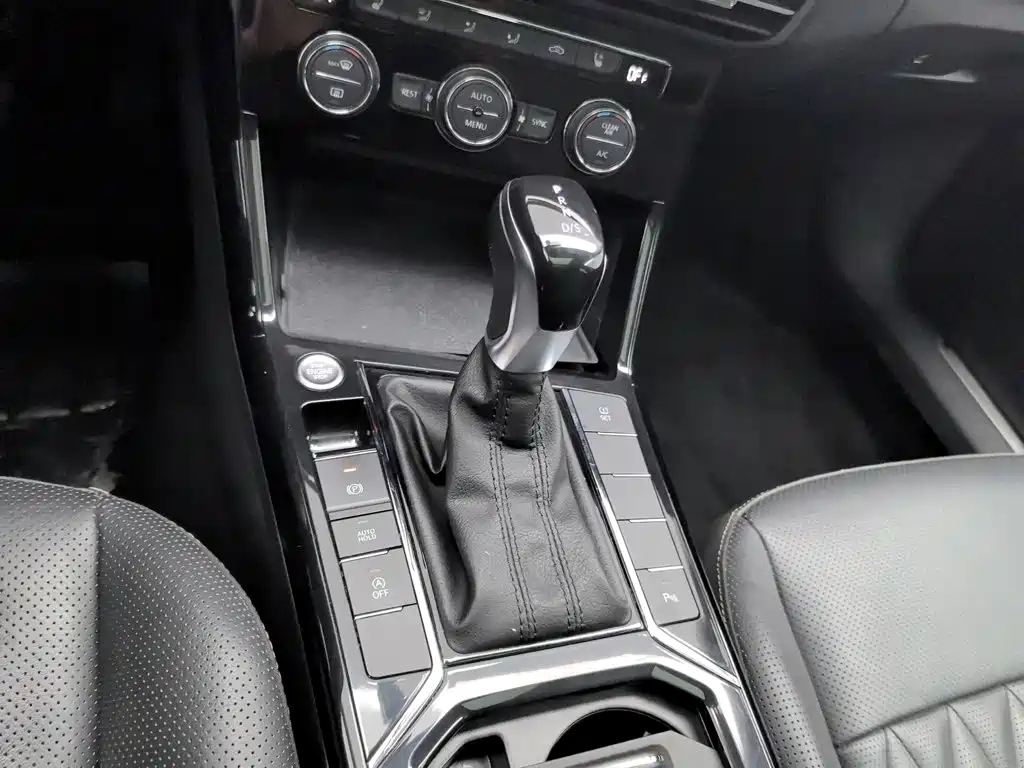 Volkswagen Passat — фото 13