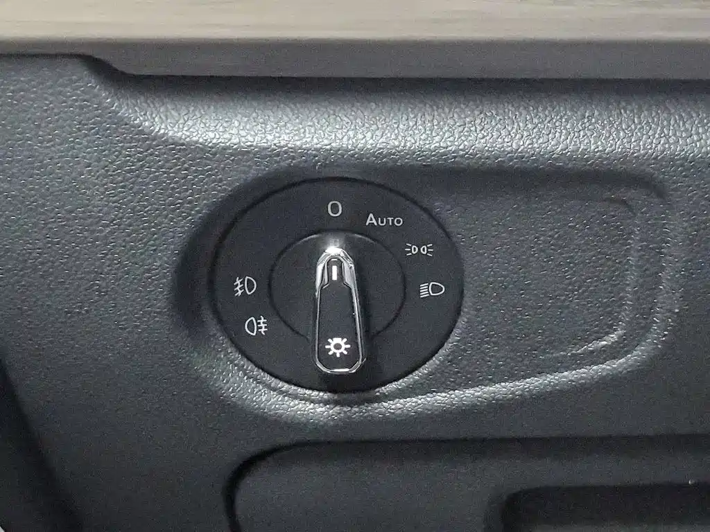 Volkswagen Passat — фото 21