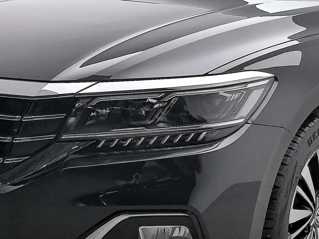 Volkswagen Passat — фото 7