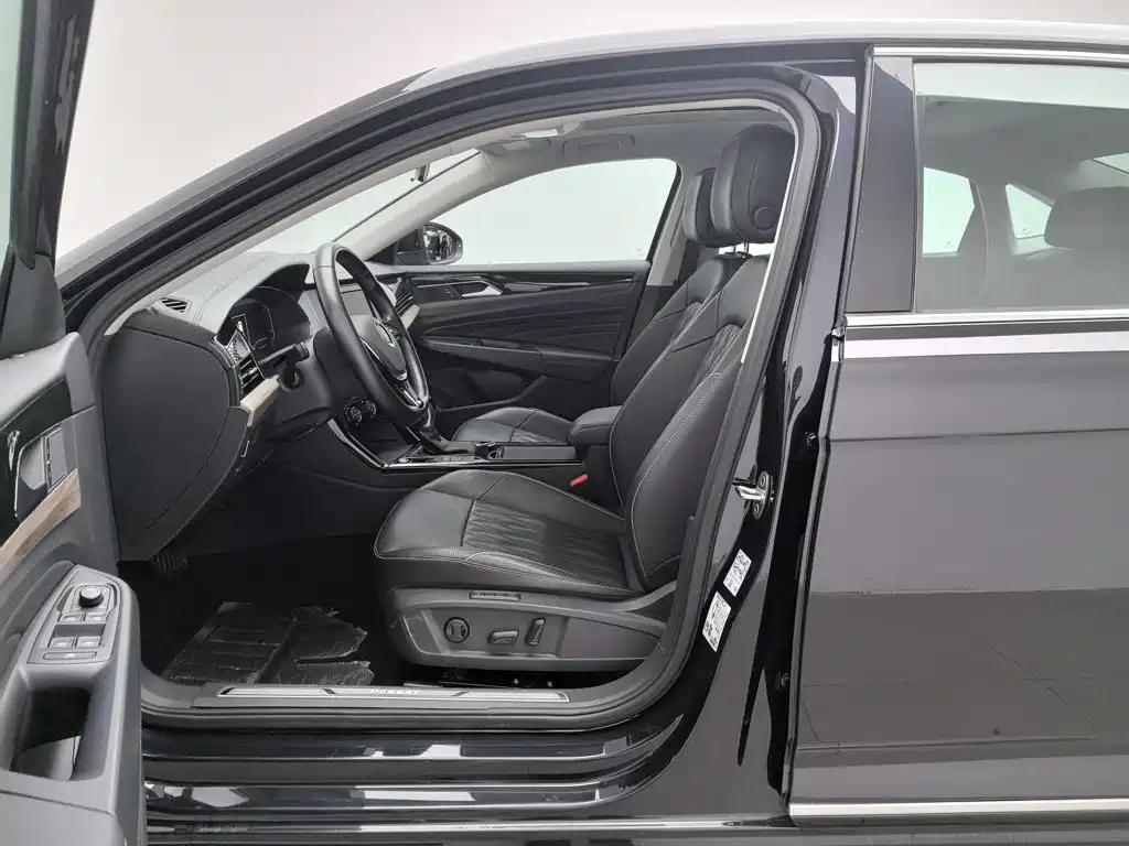 Volkswagen Passat — фото 10