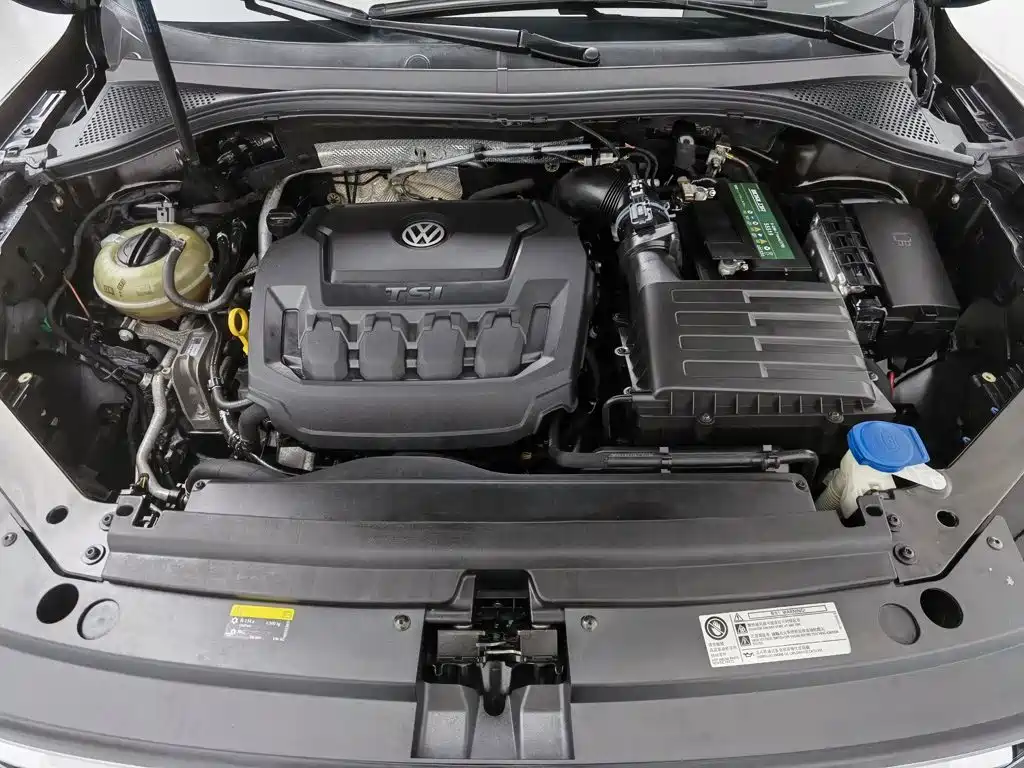 Volkswagen Tiguan L — фото 6