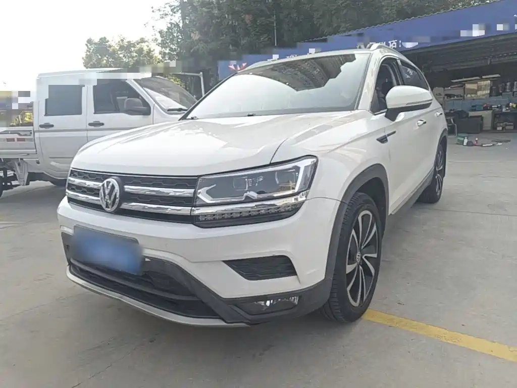 Volkswagen Tharu — фото 2