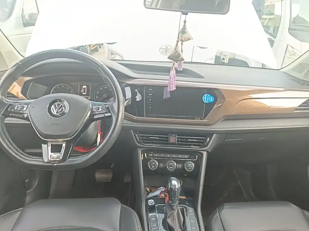 Volkswagen Tharu — фото 13