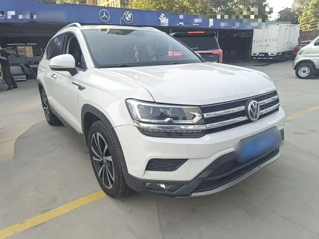 Volkswagen Tharu — фото 4