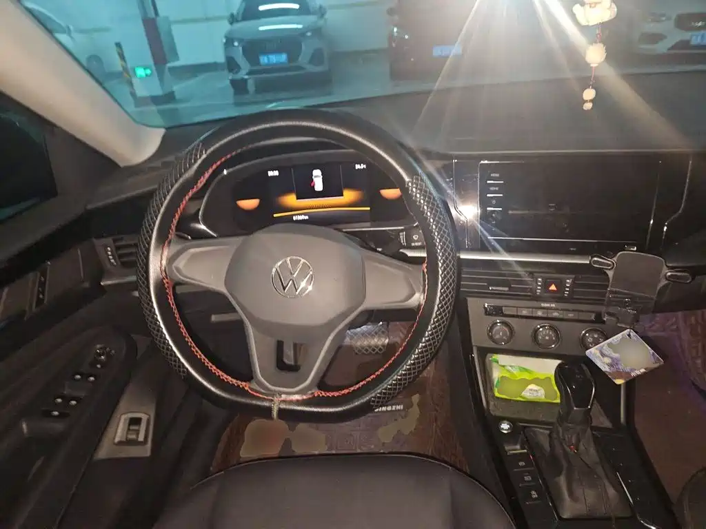 Volkswagen Passat — фото 11
