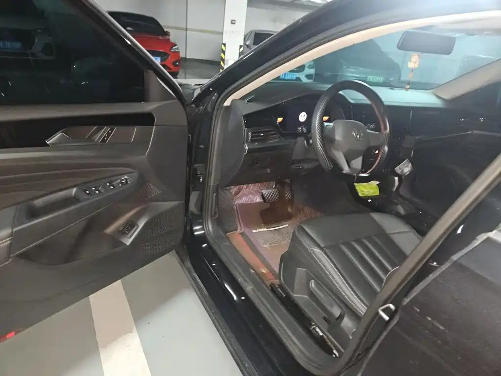 Volkswagen Passat — фото 17