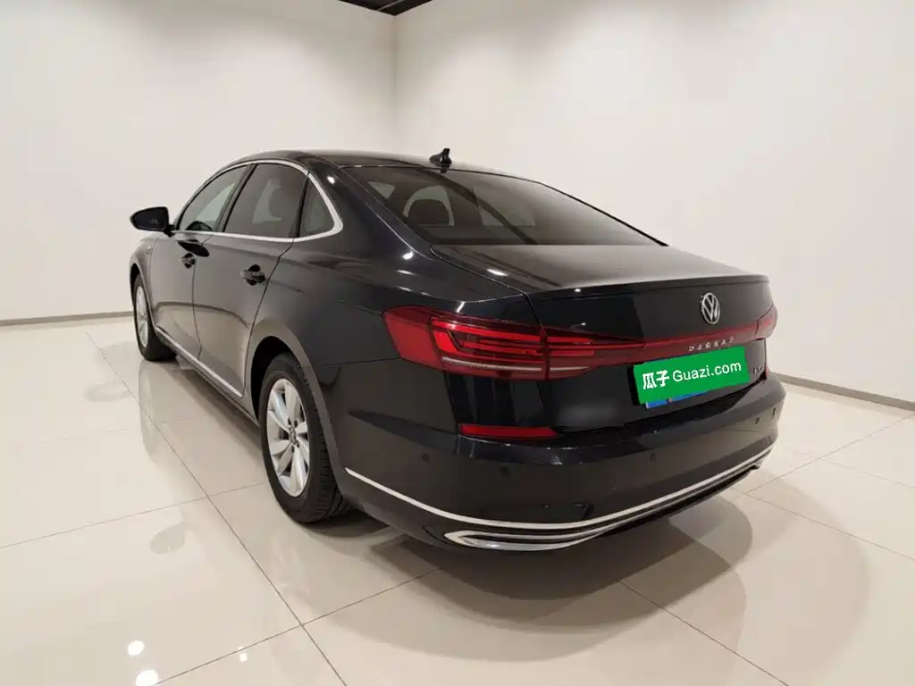 Volkswagen Passat — фото 4